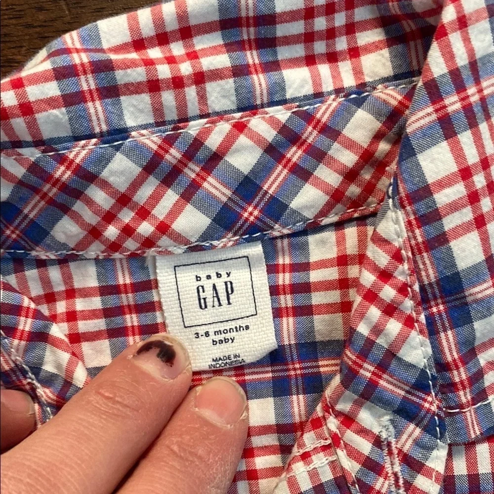GAP Red and Blue Button Down Shirt for Casual Wear